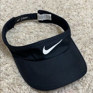 black nike visor